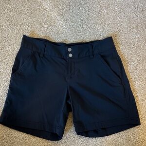 Columbia Women's Black Shorts